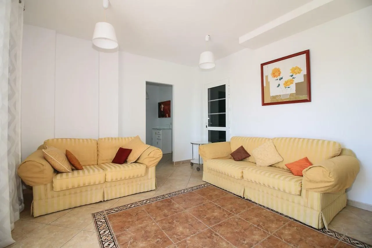 Villa Nina Callao Salvaje 0*,